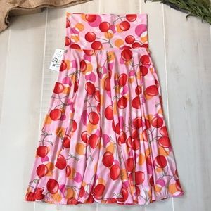 Honey and Lace VINTAGE artsy cherry print size M